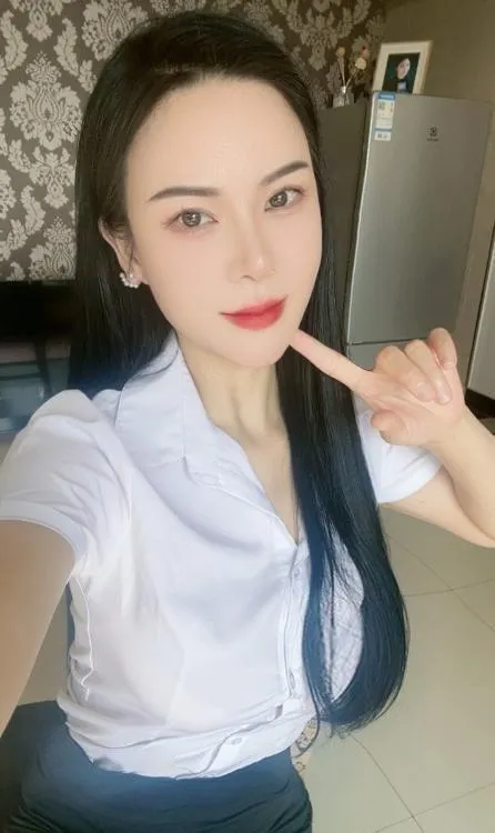 老牌楼凤秀秀