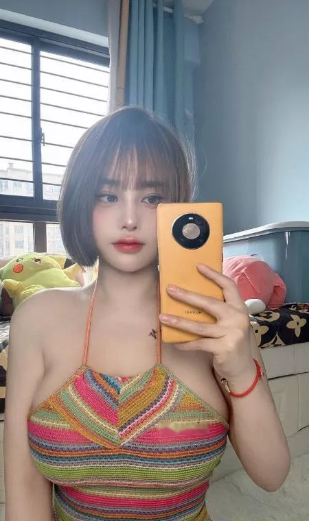 手感不错的大胸老师