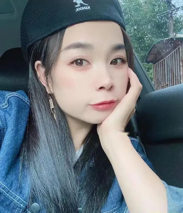 白云服务系少妇