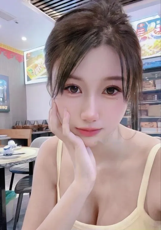 新建区性格好大胸妹