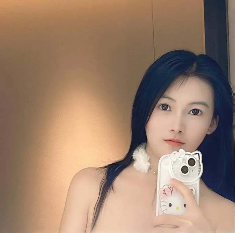 体验会跳舞小姐姐