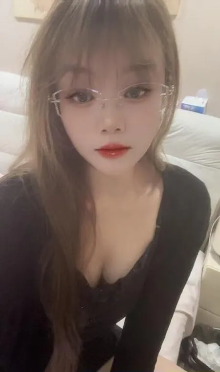 颜值控小骚货