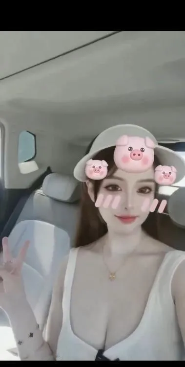 大奶服务系御姐