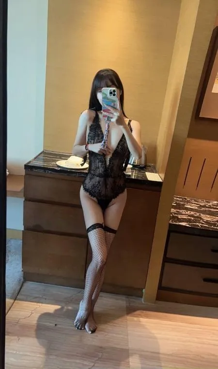 黑丝情趣身材好妹子