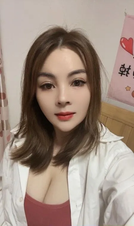 白云大奶美女