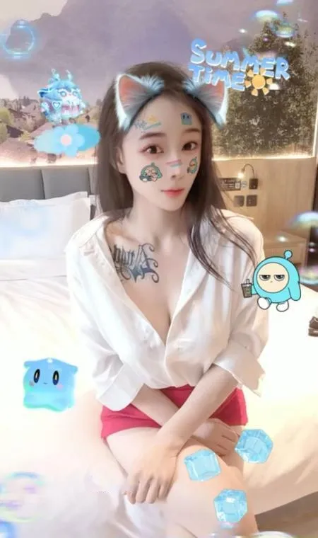 河南岸舌吻辣妹