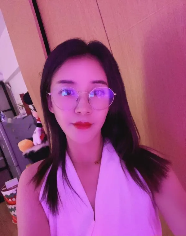 高新妹子