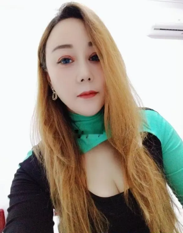 风韵犹存媚娘