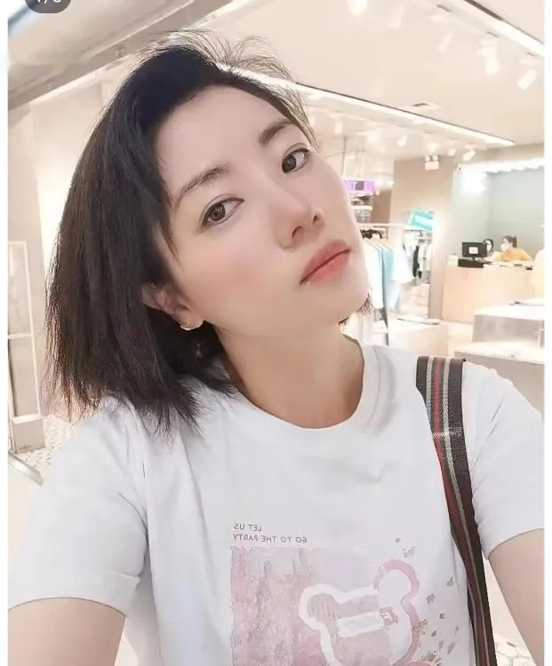 皇姑少妇水超多