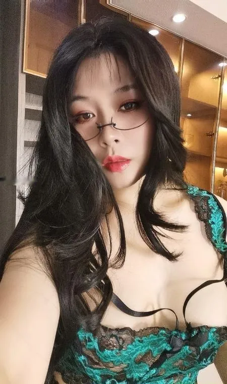 天河妩媚风骚妹子