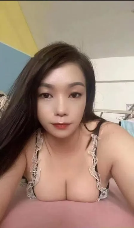 坪山肥臀大胸少妇