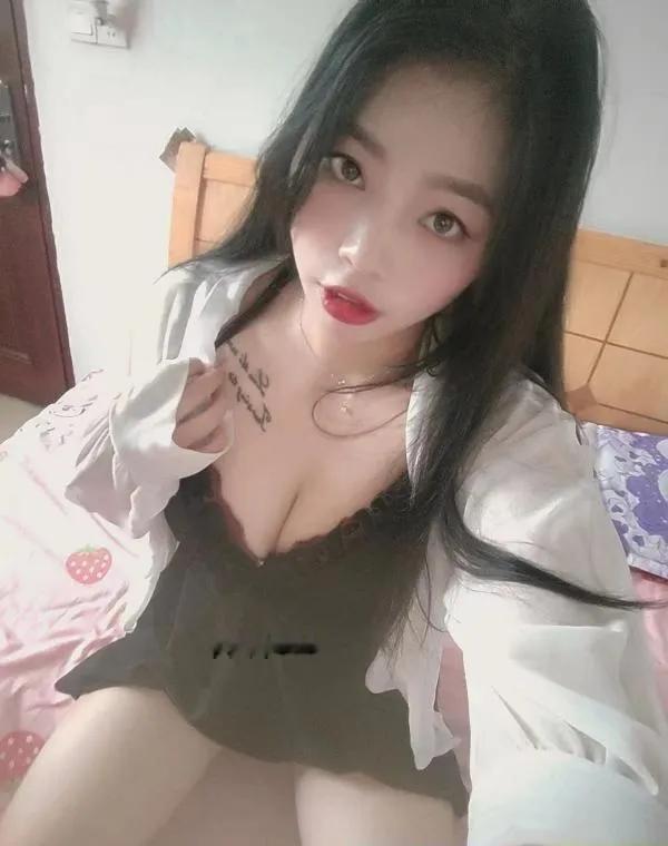 蜜桃奶香奈奈