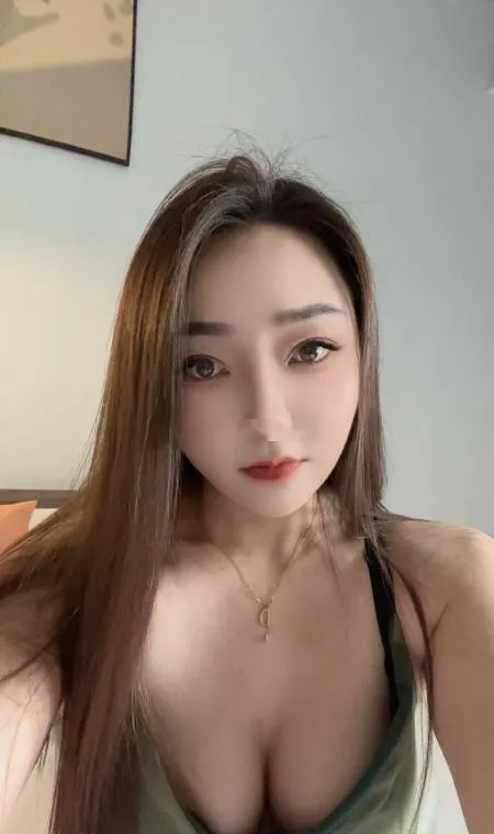 延平门美艳身材好