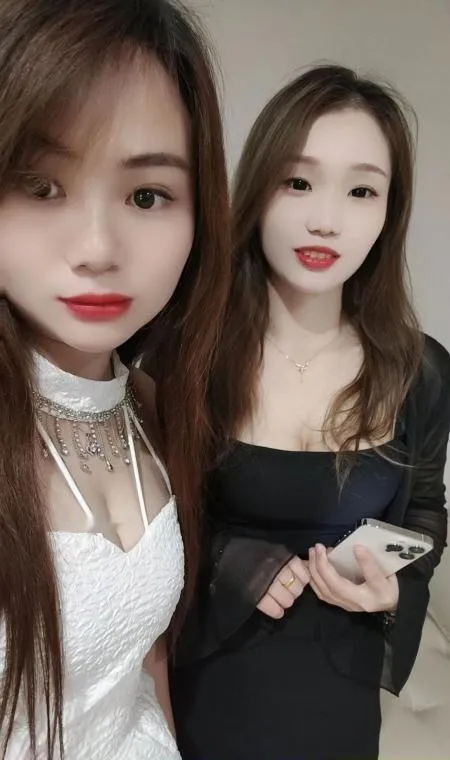 西湖双飞姐妹花