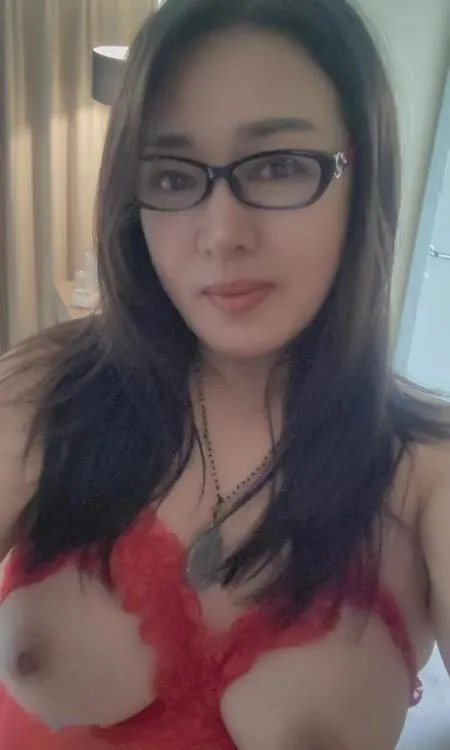 徐汇大奶熟女人妻