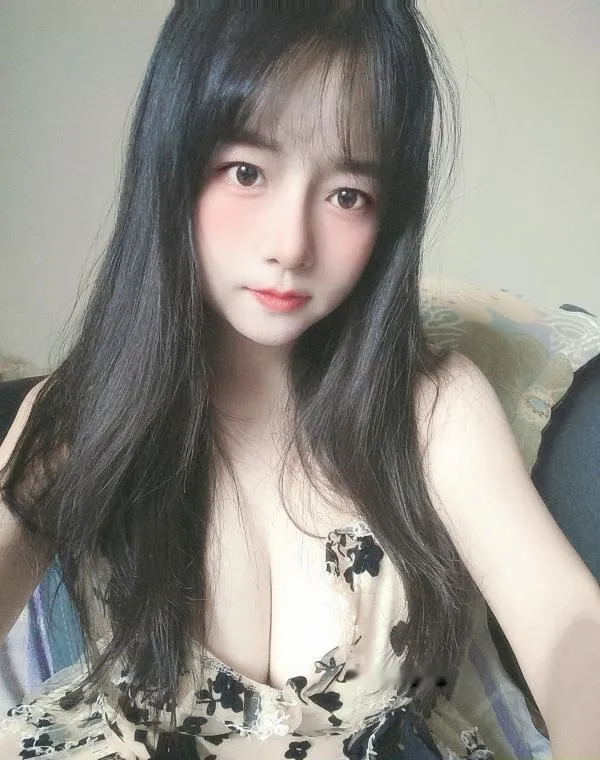 童颜巨乳小贝贝