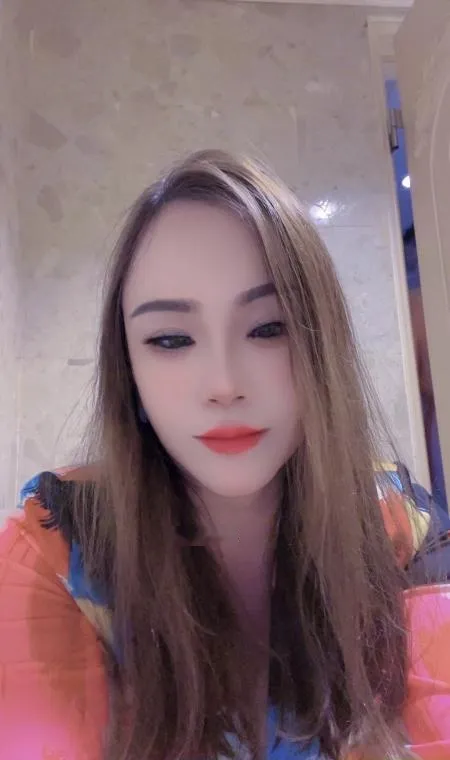 巨乳骚货