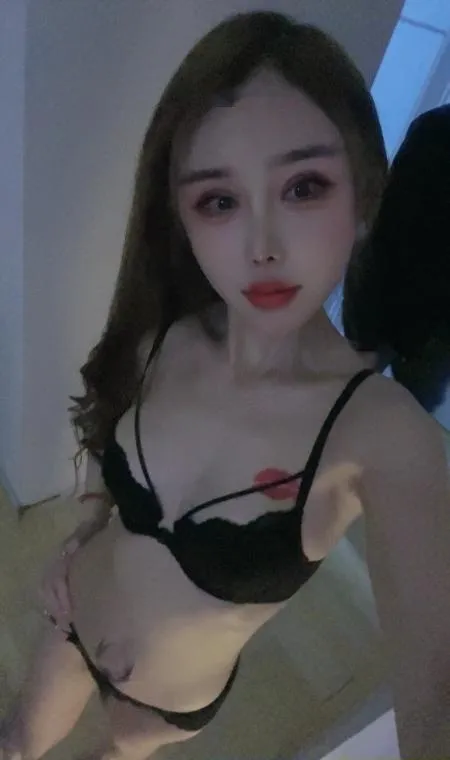 娇柔美女
