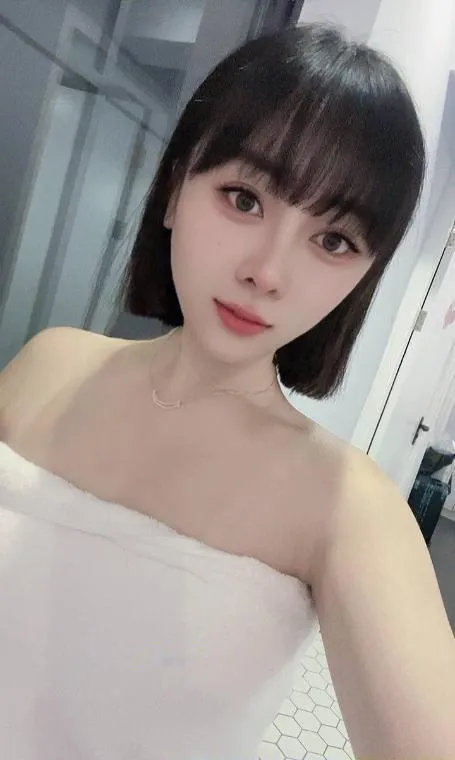 风骚大奶艾琳