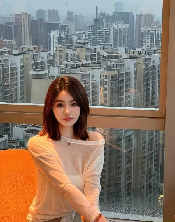 黑丝制服诱惑女友服务
