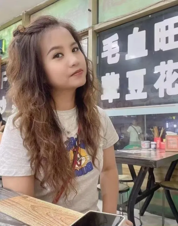 南岸骚气少妇