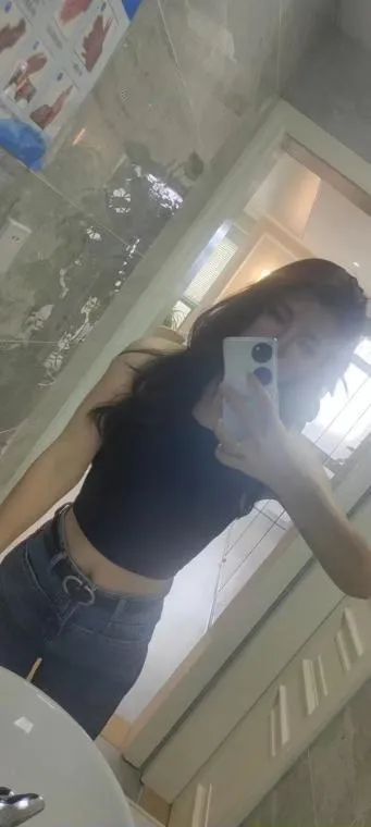 制服美女老师