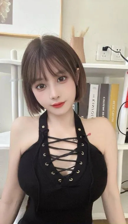 身材丰满水多妹子