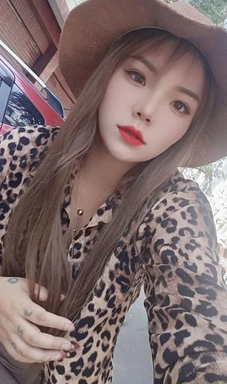 微胖小姐姐