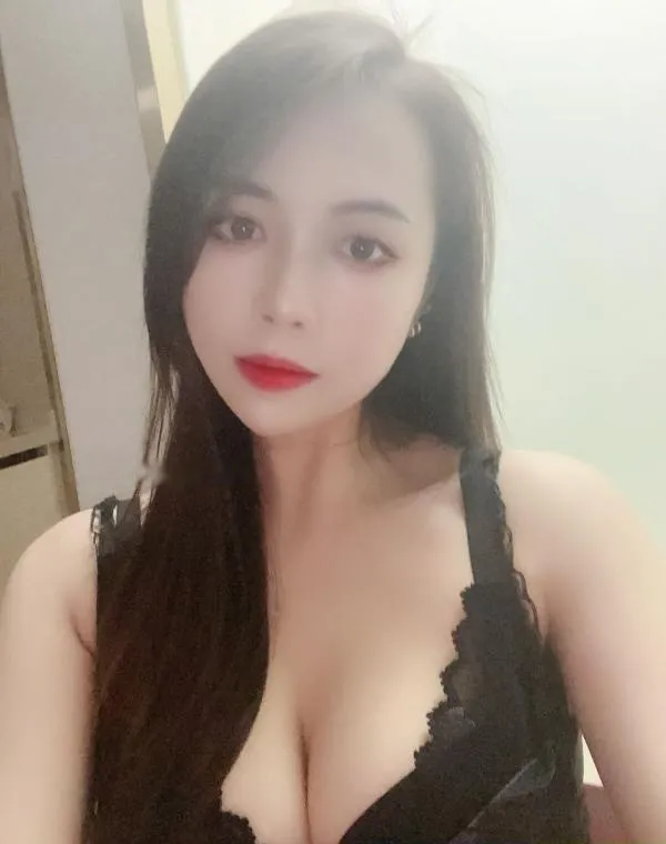 气质御姐服务好可乐
