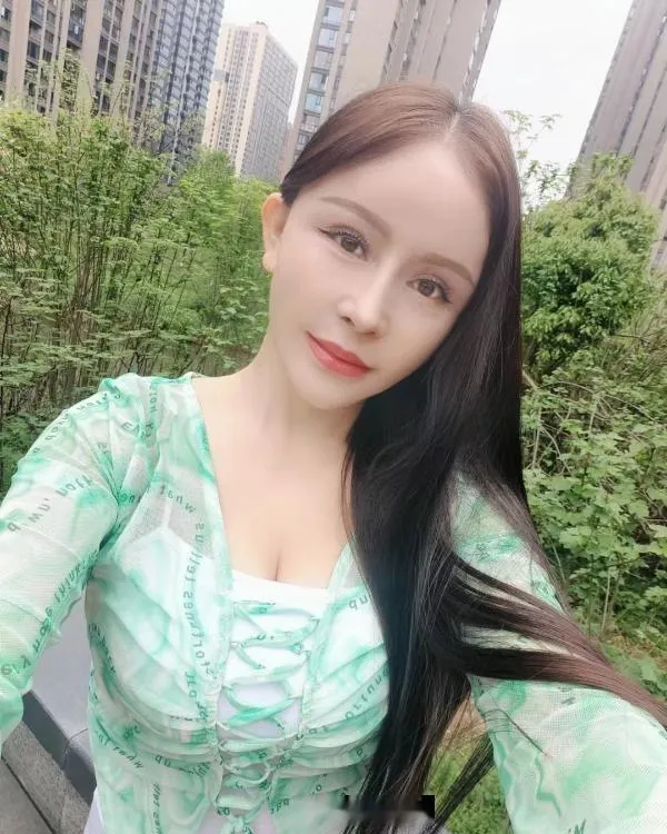 性感火爆姐姐