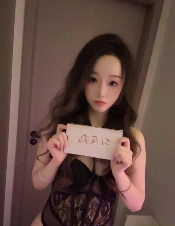 依梦小姐姐