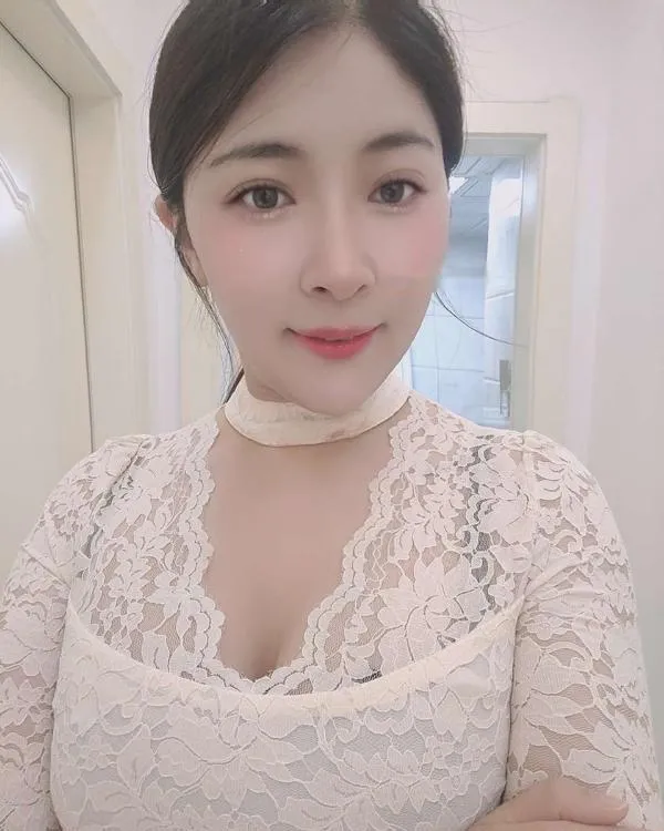 苏州大奶妹