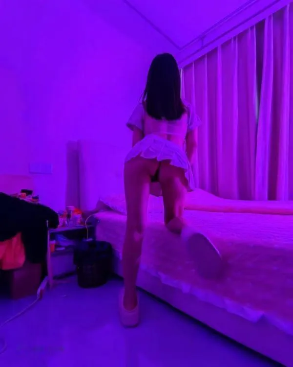滨江安玥小妖精