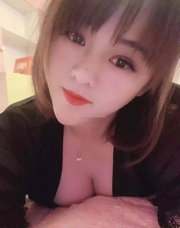 风骚小姐姐水嘟嘟