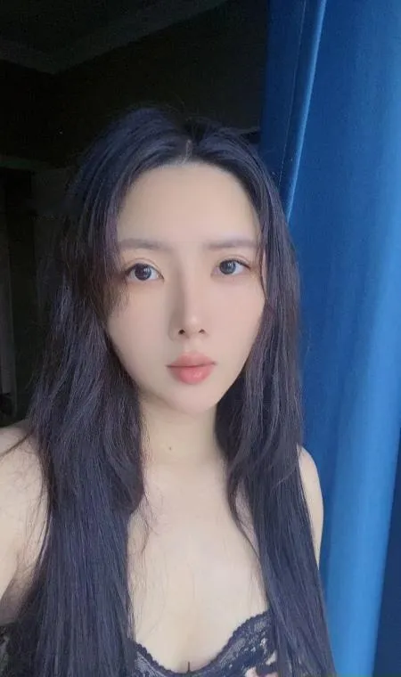 颜值大胸妹