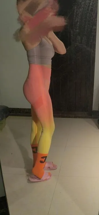 白虎水床小少妇安琪拉