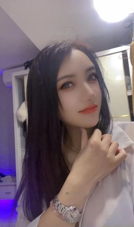 徐汇貌美大长腿小秋