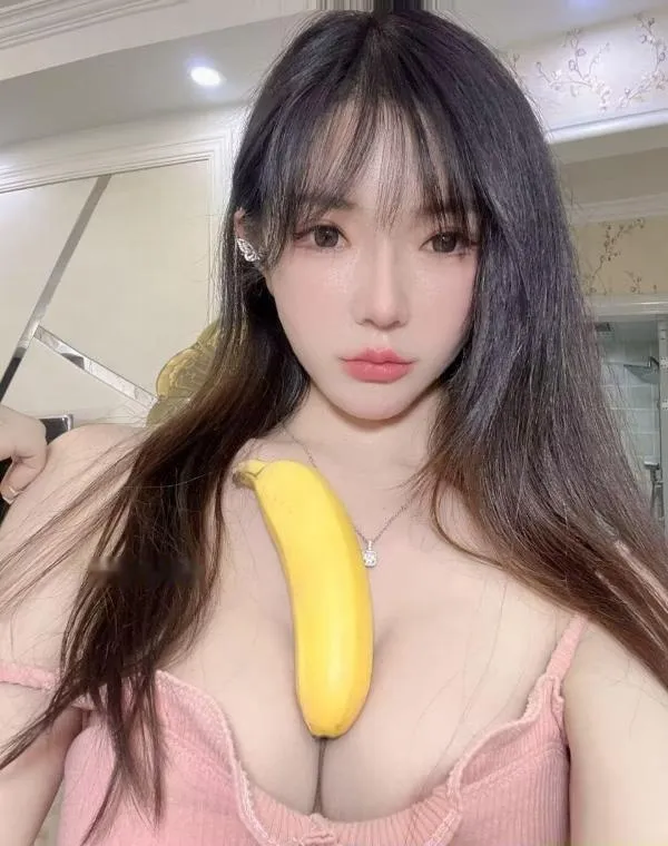 火辣G奶妹子