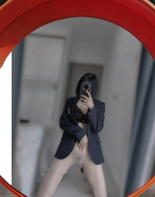 短发女神雨菲