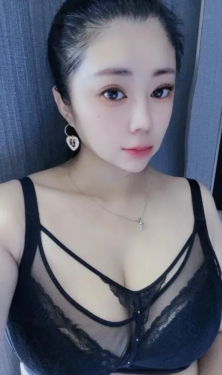 天河舌吻金莲