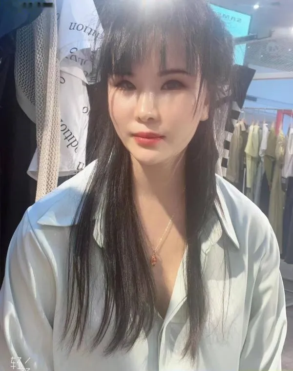 细腿小姐姐