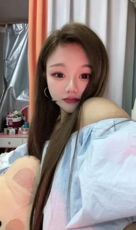 00后嫩妹子