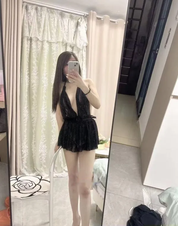 美腿美臀小情人小云