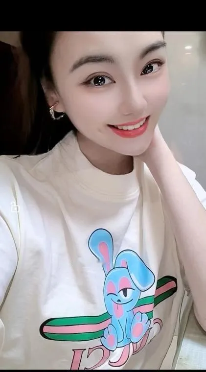 姑苏粉嫩菲菲妹子