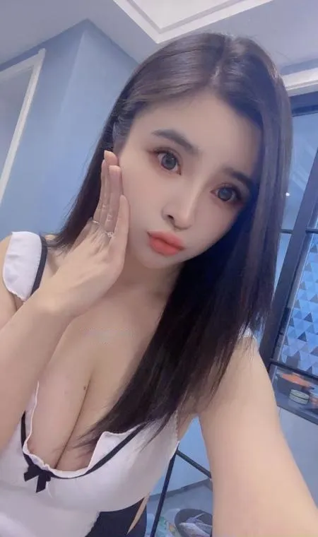 E胸老师媛媛酱
