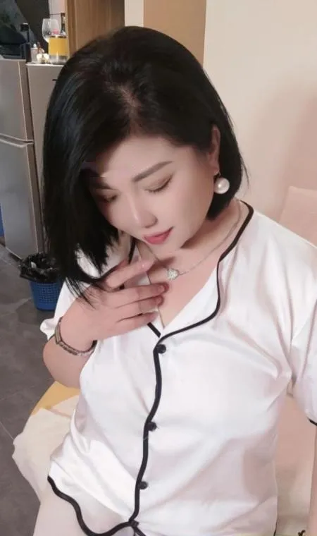 Bbw大奶燕子
