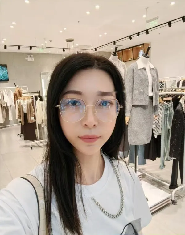 大红门骚货梓涵