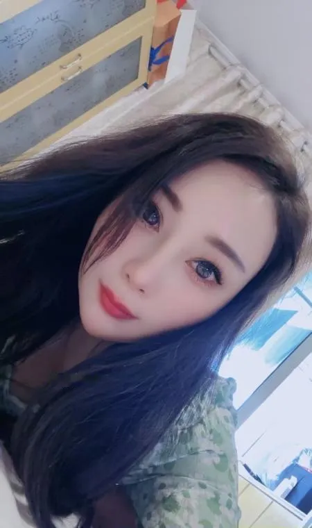 邻居家的大姐姐