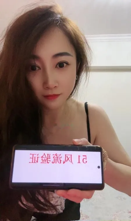 火辣巨乳御姐菲菲