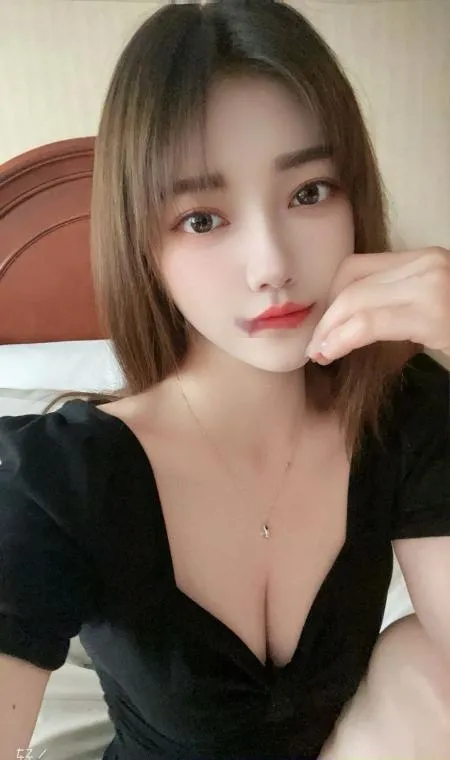 南山后入蜜桃臀